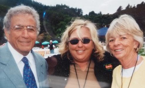 Sandy Shore with Tony Bennett and her mom Patt 2000
